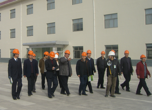 國(guó)家農(nóng)業(yè)部、財(cái)政部以及甘肅省農(nóng)業(yè)廳、財(cái)政廳等領(lǐng)導(dǎo)到公司考察調(diào)研