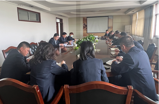 敦煌種業(yè)召開(kāi)新任職干部集體談話(huà)會(huì)